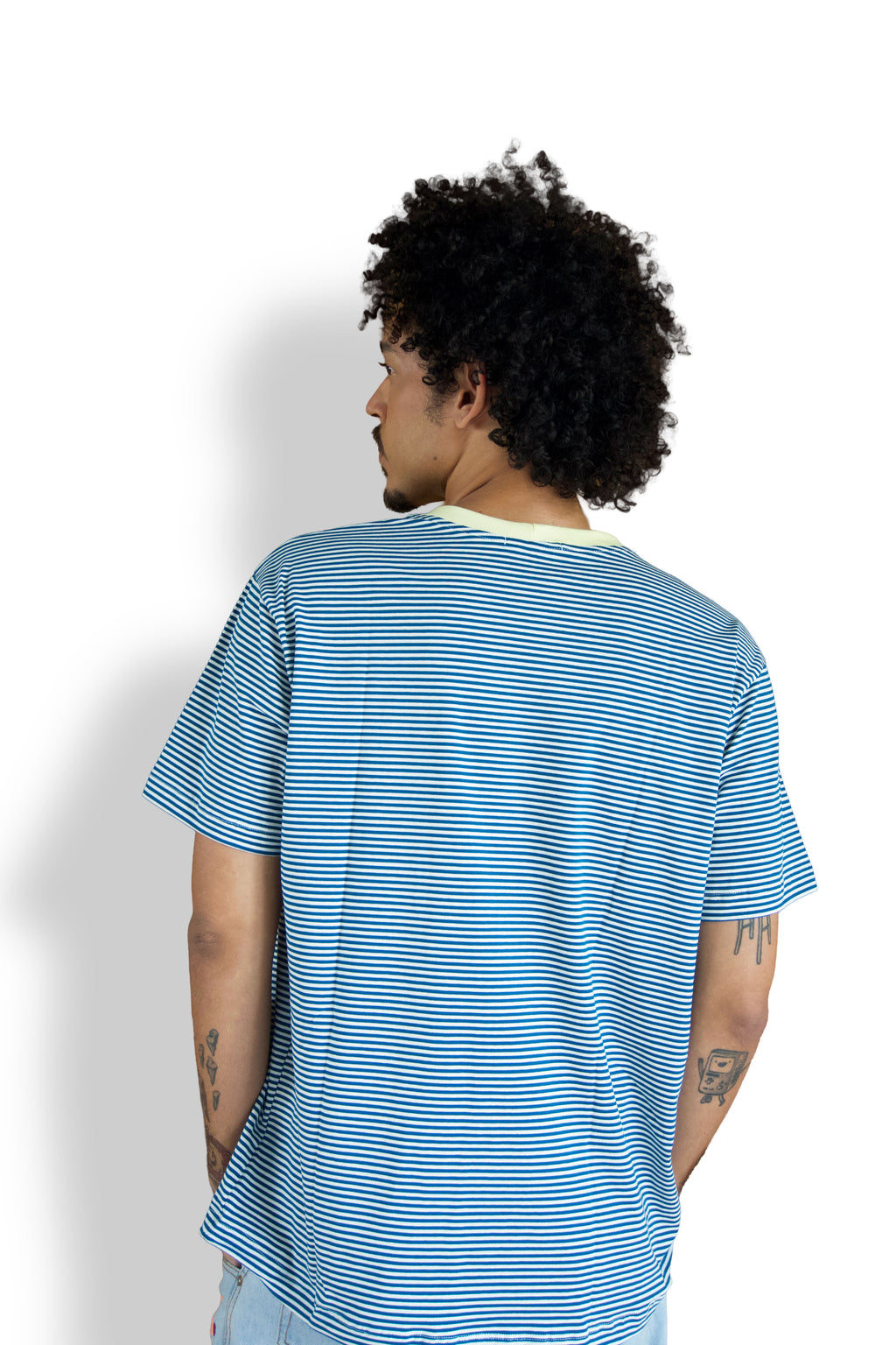 Camiseta Listrada Gola Verde