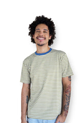 Camiseta Listrada Verde gola Azul