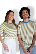 Camiseta Listrada Verde gola Azul