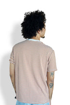 Camiseta Listrada Marrom Gola Branca